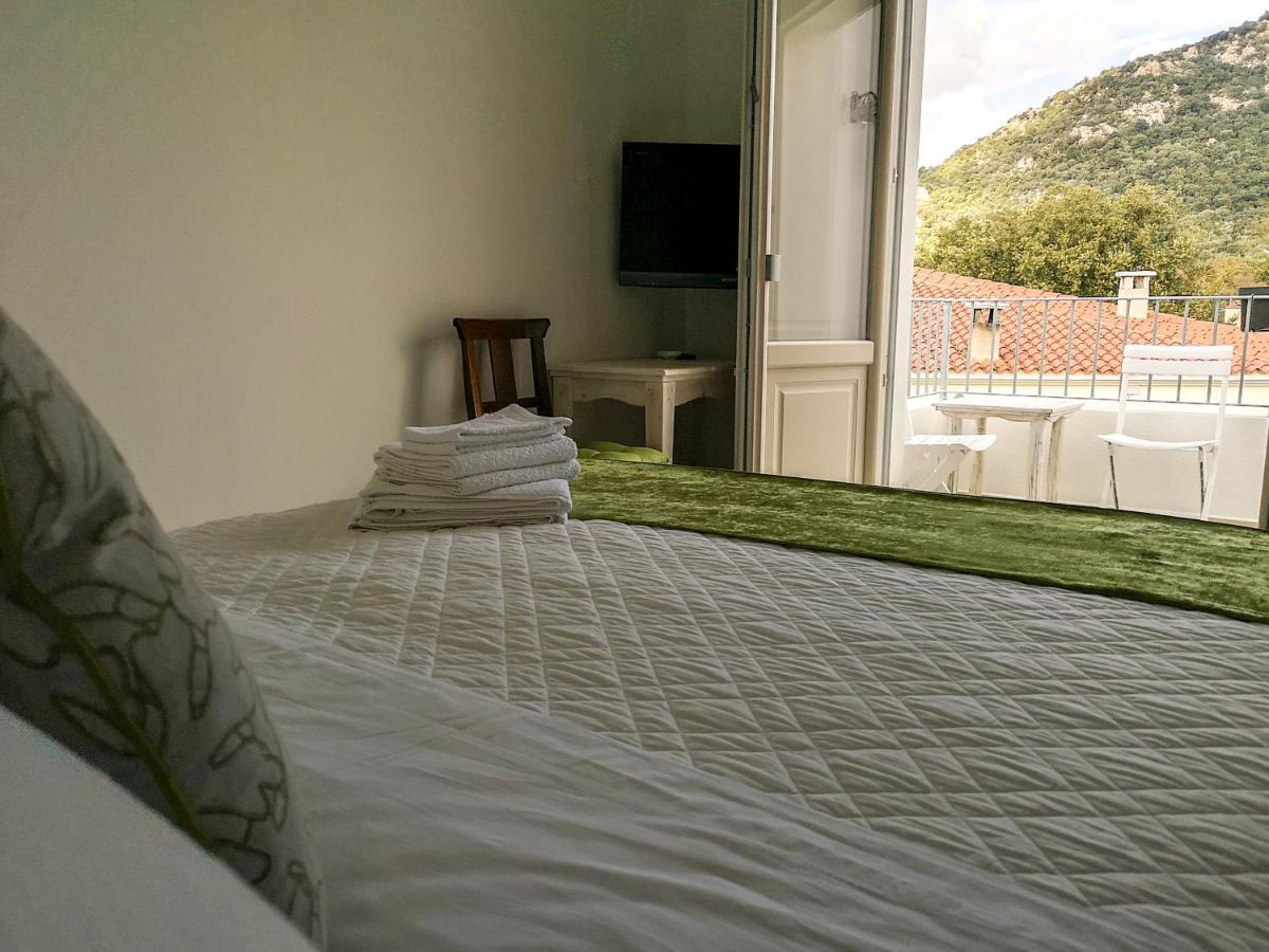 B&B Limone San Teodoro  Exteriör bild